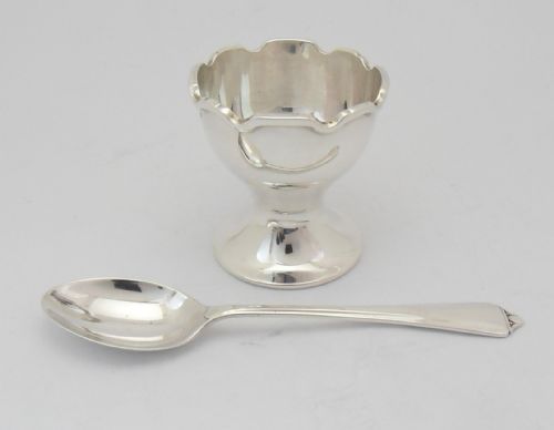FINE CASED SILVER EGG CUP SPOON SET BIRMINGHAM 1962 - ADDITIONAL PHOTO 5