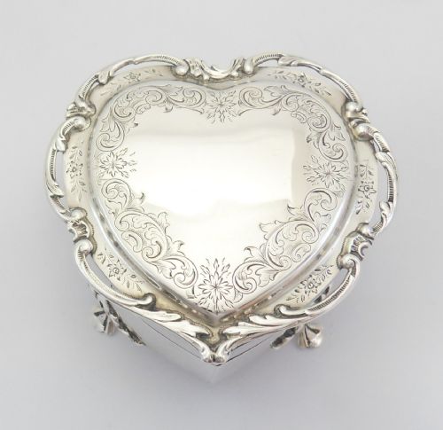 superb silver heart trinket box birmingham 1905 - CATEGORY: ANTIQUE SILVER - DATED EDWARDIAN