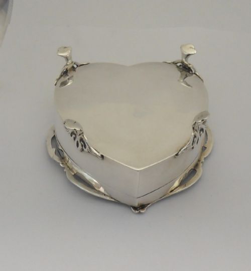 SUPERB SILVER HEART TRINKET BOX BIRMINGHAM 1905 - ADDITIONAL PHOTO 9