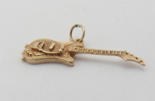 HALLMARKED 9CT GOLD LONDON 1963 FENDER GUITAR PENDANT CHARM - ADDITIONAL PHOTO 4