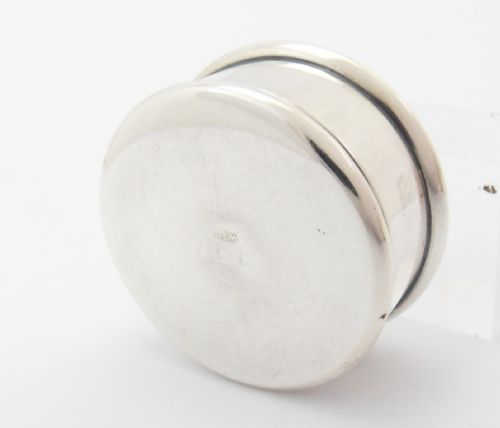 EDWARDIAN SILVER PILL BOX WITH CITRINE COLOURED GEM SET TOP - ADDITIONAL PHOTO 8