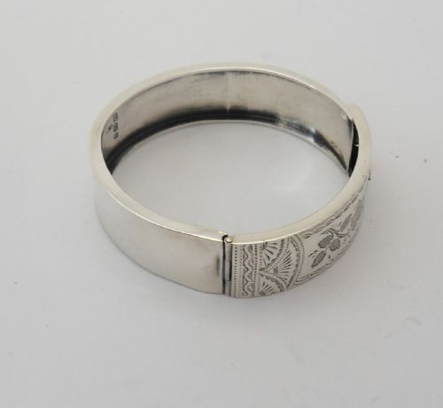VICTORIAN SILVER AESTHETIC MOVEMENT BANGLE - ADDITIONAL PHOTO 8