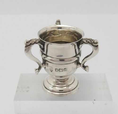 EDWARDIAN SILVER MINIATURE TYG CUP SHEFFIELD 1904 - ADDITIONAL PHOTO 1