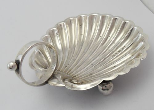VICTORIAN SILVER SHELL DESIGN DISH BIRMINGHAM 1895 - ADDITIONAL PHOTO 2