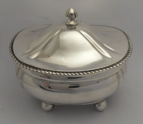 STUNNING SILVER TEA CADDY LONDON 1913 - ADDITIONAL PHOTO 1