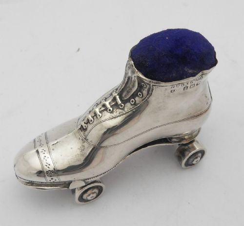 RARE EDWARDIAN SILVER ROLLER SKATE BOOT PIN CUSHION - ADDITIONAL PHOTO 1