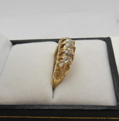 VICTORIAN 18CT GOLD 5 STONE DIAMOND RING LONDON 1898 - ADDITIONAL PHOTO 9