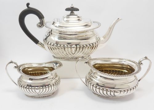 superb silver tea set sheffield 19231924 - CATEGORY: ANTIQUE SILVER - DATED 1920