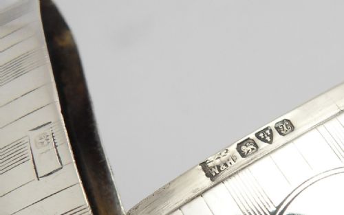 FINE SILVER VESTA CASE BY WALKER HALL CHESTER 1923 - ADDITIONAL PHOTO 7