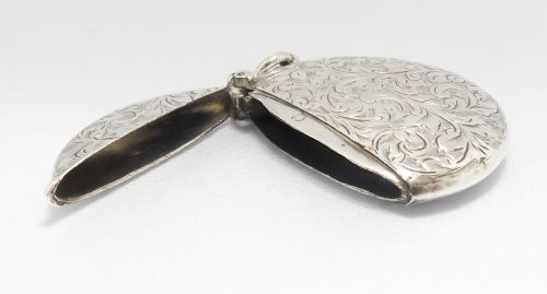 UNUSUAL EDWARDIAN CIRCULAR SILVER VESTA CASE - ADDITIONAL PHOTO 9