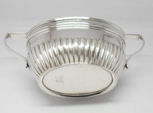 SUPERB SILVER TWIN HANDLE BOWL LONDON 1888 - ADDITIONAL PHOTO 10