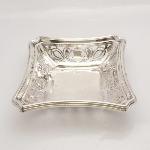 PRETTY EDWARDIAN SILVER SQUARE BON BON DISH HALLMARKED BIRMINGHAM 1908 BY S GLASS - ADDITIONAL PHOTO 2