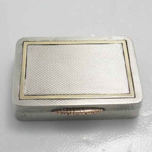 rare silver vesta case in box form london 1935 - CATEGORY: ANTIQUE SILVER - DATED 1930