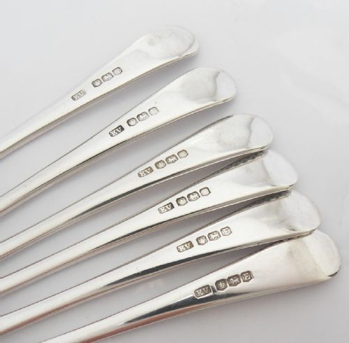 CASED SET OF VINTAGE SILVER CAKE FORKS HALLMARKED SHEFFIELD 1947 VINERS LTD - ADDITIONAL PHOTO 2