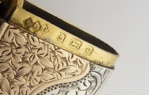 EDWARDIAN SILVER VESTA CASE WITH GOLD OVERLAY - ADDITIONAL PHOTO 6