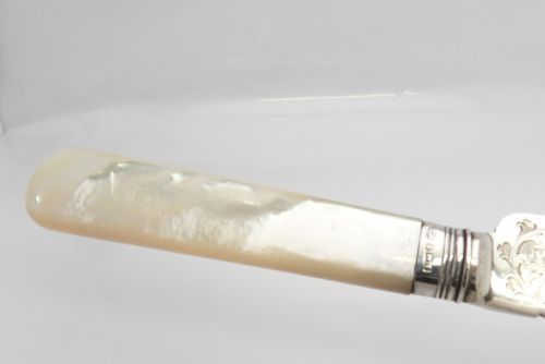 FINE ANTIQUE CASED SILVER MOTHER OF PEARL CAKE KNIFE - ADDITIONAL PHOTO 5