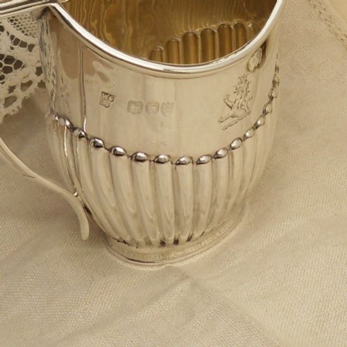GOLDSMITHS SILVERSMITHS VICTORIAN SILVER CREAM JUG - ADDITIONAL PHOTO 1