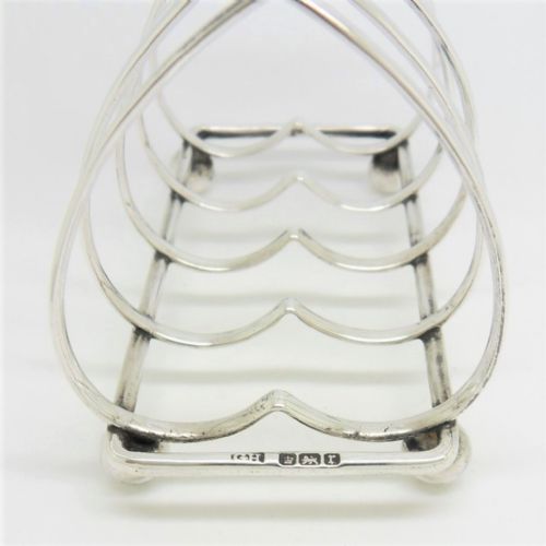 EDWARDIAN SILVER HEART SHAPED TOAST RACK HALLMARKED SHEFFIELD 1909 HARRISON BROTHERS HOWSON - ADDITIONAL PHOTO 3