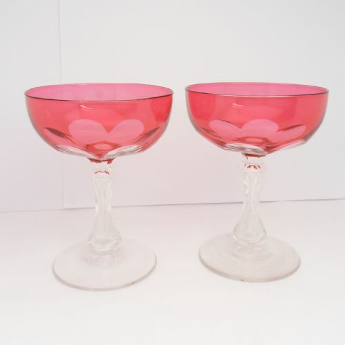 BEAUTIFUL PAIR OF ANTIQUE CRANBERRY GLASS CHAMPAGNE SAUCERS WITH FACETED HOURGLASS STEMS - ADDITIONAL PHOTO 4