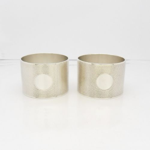 PAIR OF HEAVY SILVER NAPKIN RINGS HALLMARKED LONDON 1944 - ADDITIONAL PHOTO 4