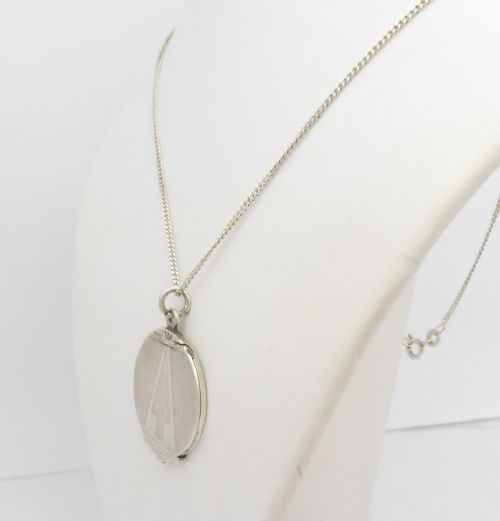 ART DECO SILVER PENDANT LOCKET MARKED SILVER ON 18 CHAIN - ADDITIONAL PHOTO 4