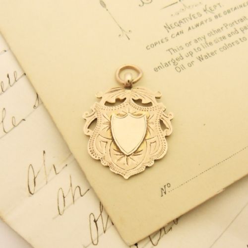 9CT ROSE GOLD ENGRAVED FOB HALLMARKED BIRMINGHAM 1914 - ADDITIONAL PHOTO 2
