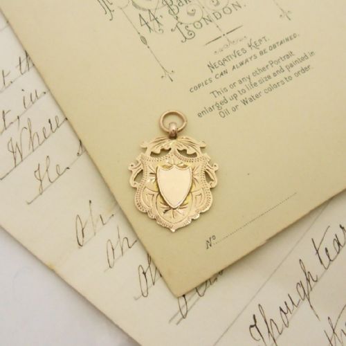 9CT ROSE GOLD ENGRAVED FOB HALLMARKED BIRMINGHAM 1914 - ADDITIONAL PHOTO 3