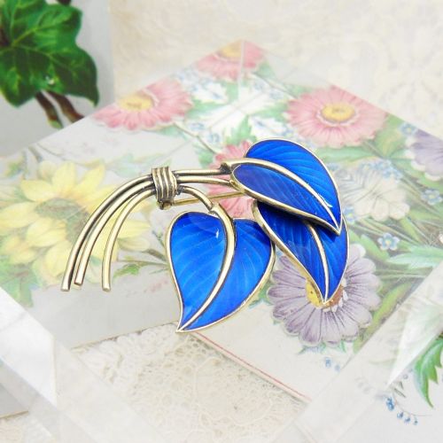 fig 1. Vintage Norwegian silver & enamel leaves brooch by Hans Myhre marked 925s