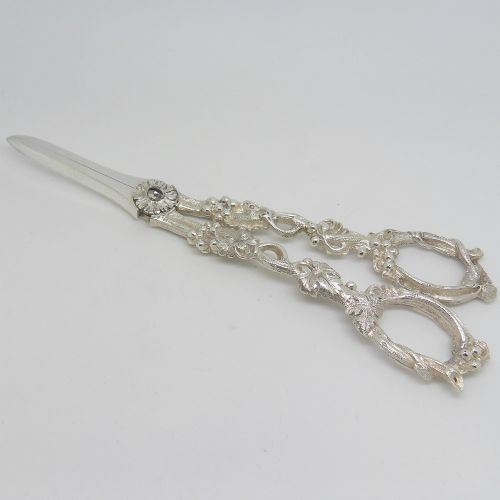 SILVER GRAPE SCISSORS SHEARS WITH GRAPE VINE DECORATION HALLMARKED SHEFFIELD 1872 CHAWNER CO