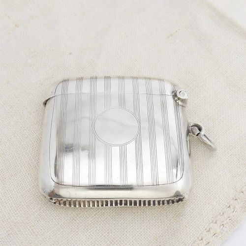 STYLISH SILVER VESTA CASE HALLMARKED BIRMINGHAM 1912