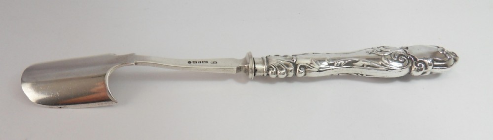 EARLY VICTORIAN SOLID SILVER STILTON SCOOP SHEFFIELD 1852 View XI