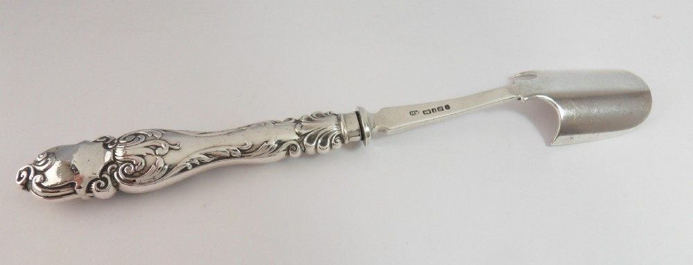 EARLY VICTORIAN SOLID SILVER STILTON SCOOP SHEFFIELD 1852 View XII