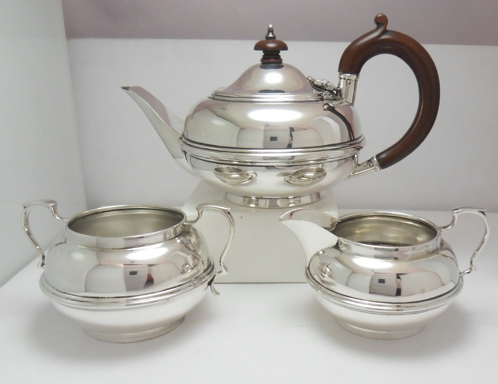FINE SILVER ART DECO 3-PIECE TEA SET  LONDON 1922