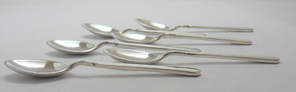 CASED SET OF 6 MINIATURE SILVER SPOONS RETAILED BY HARRODS View VIII