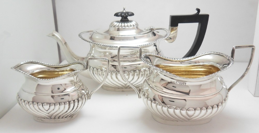 SUPERB SILVER 3-PIECE TEA SET HALLMARKED CHESTER 1906 View VI