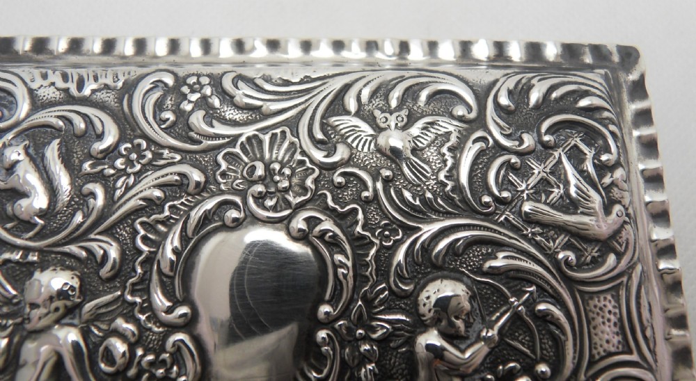 STUNNING SILVER TRINKET BOX LONDON 1901 GOLDSMITHS & SILVERSMITHS View IX