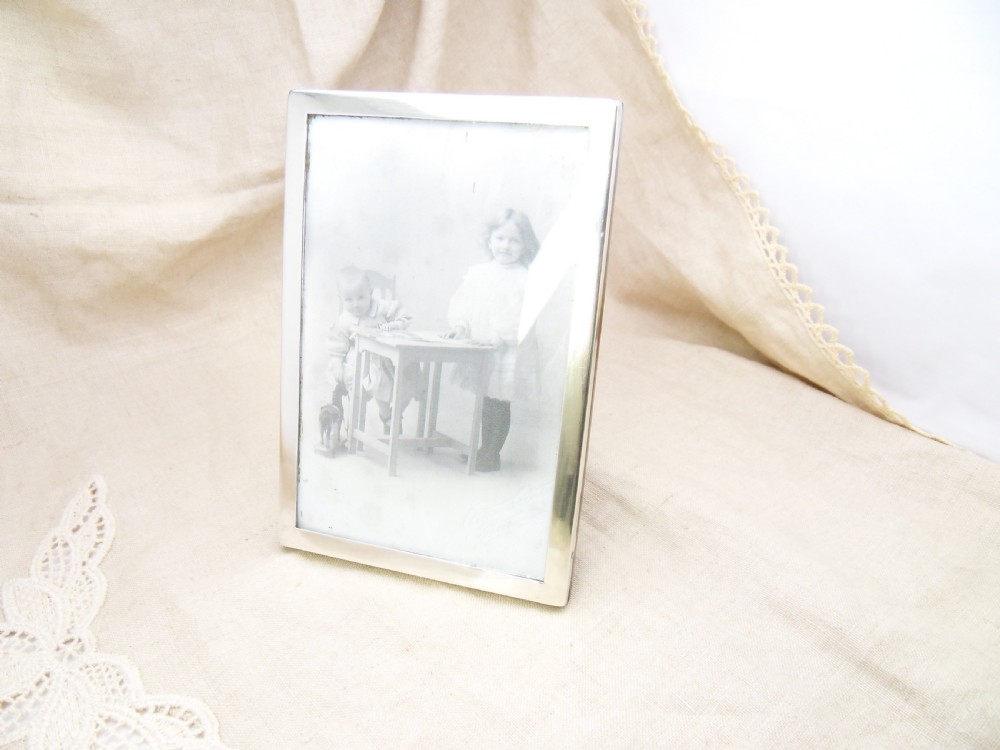 PLAIN POLISHED SILVER PHOTO FRAME BIRMINGHAM 1931 View II