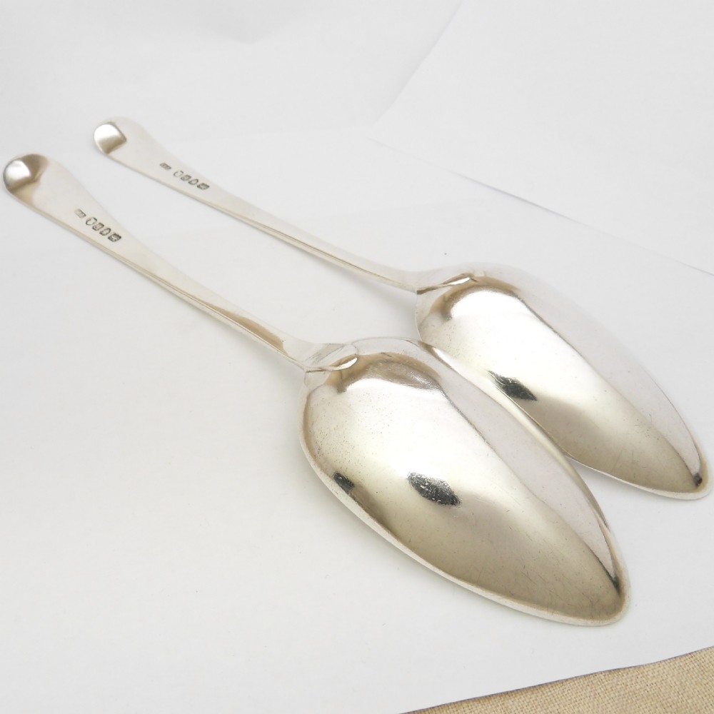 PAIR OF GEORGE III SILVER TABLESPOONS, LONDON 1801 THOMAS DICKS View III