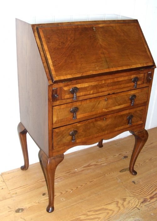 Good Quality Walnut Bureau