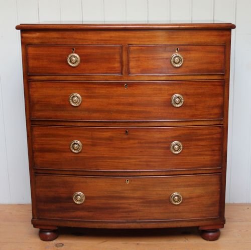 Mahogany Bow Fronted Chest of Drawers