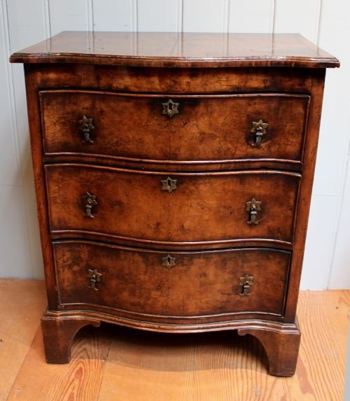 Small Burr Walnut Serpentine Chest of Drawers