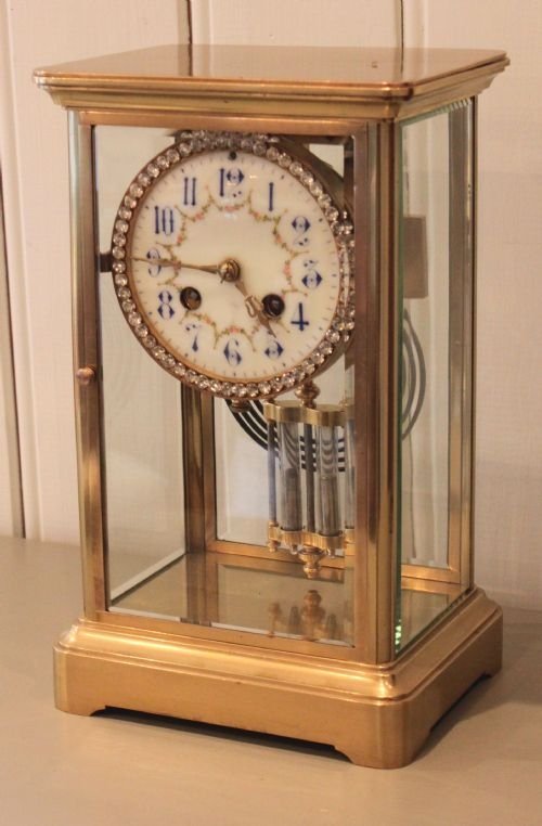 


 

French Four Glass Clock
