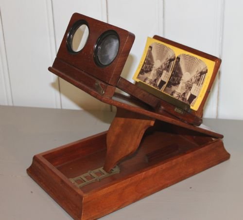 Victorian Stereoscopic and Postcard Viewer 


