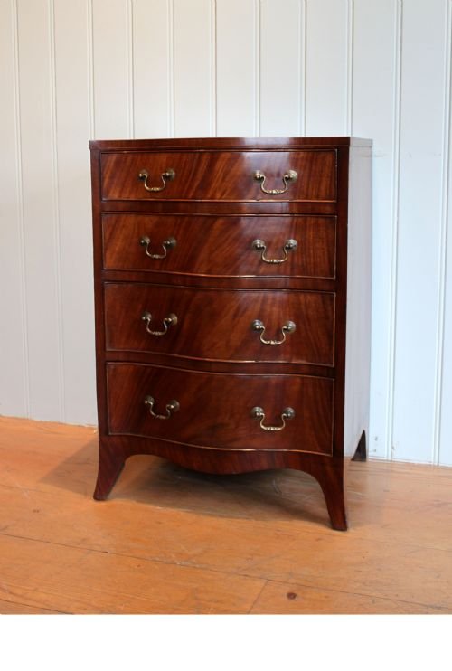 Small Mahogany Serpentine Front Chest of Drawers  

