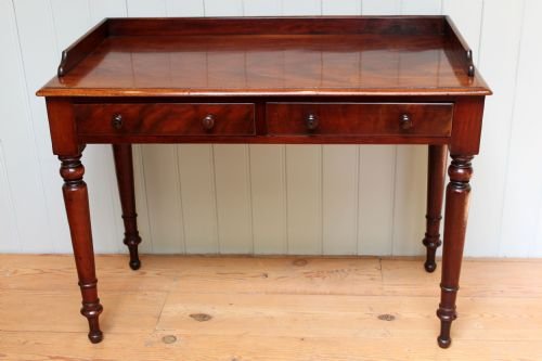 Victorian Solid Mahogany Washstand