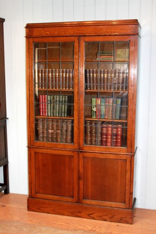 Oak Cabinet Bookcase 
