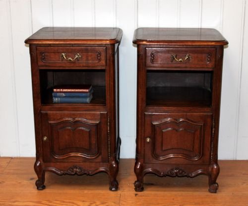 Pair of Early 20th Century Oak Bedside Cabinets