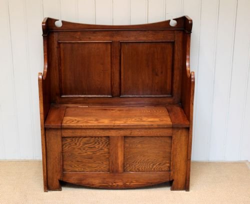 Solid Oak Arts and Crafts Hall Seat