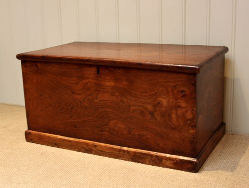 Victorian Elm Blanket Chest