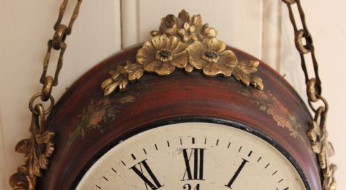 fig 1. French Toleware Timepiece Wall Clock